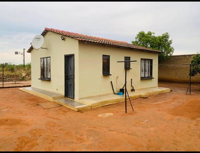 2 BEDROOM HOUSE FOR SALE IN SOSHANGUVE SOUTH